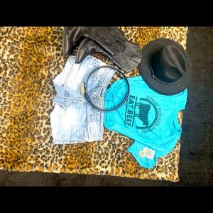 Country/Glam/boho closet clean out ! So much more to come